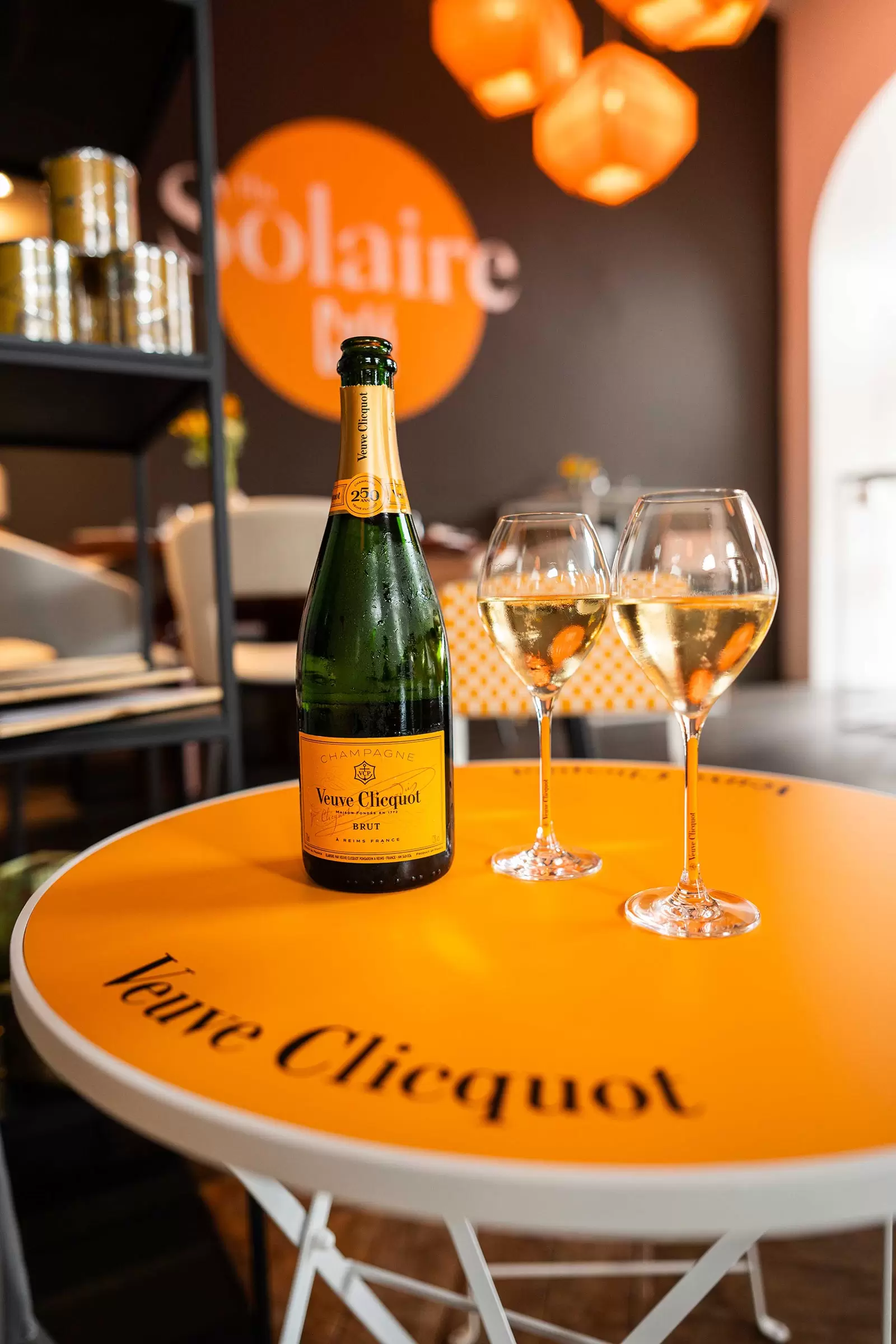 Champagne, ‘The Solaire Café by Veuve Clicquot’, Zurigo