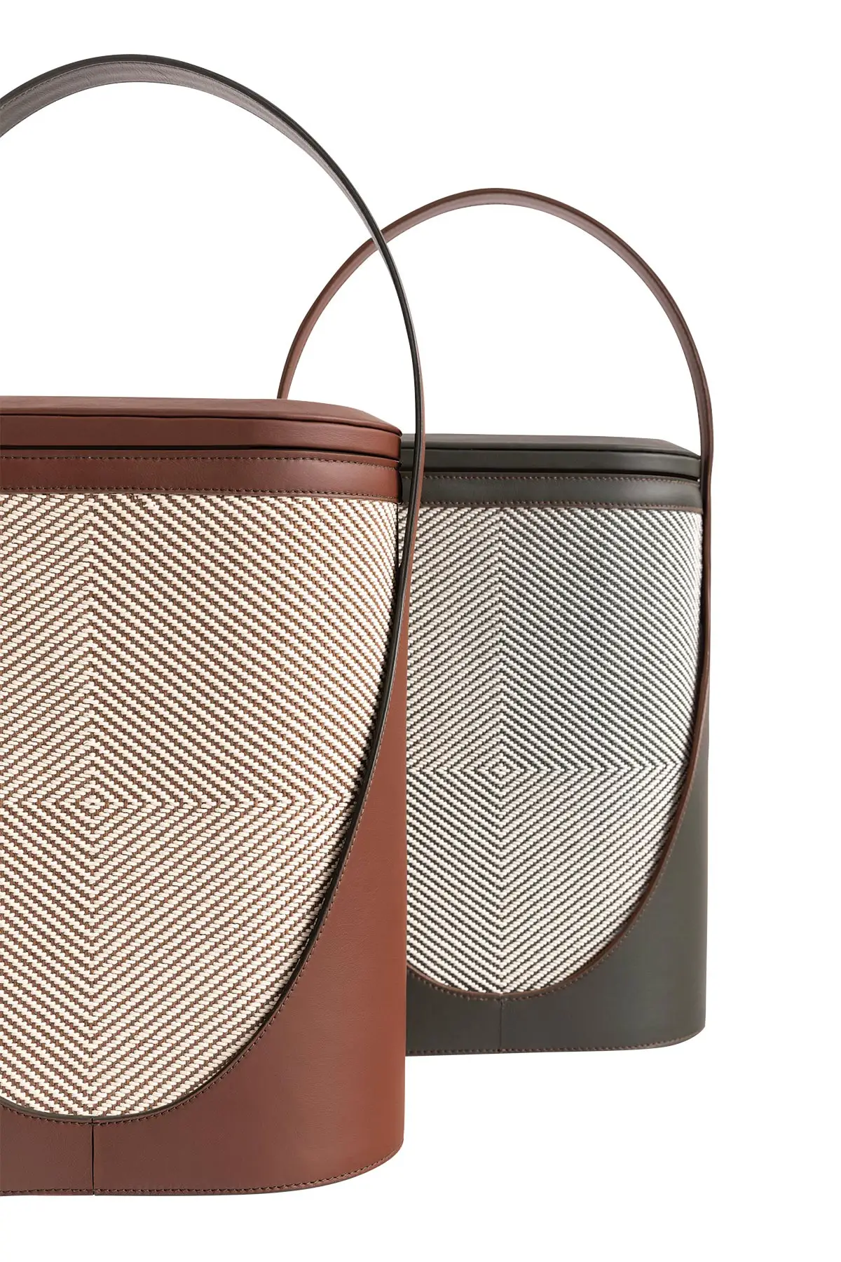 BENTLEY HOME Hyde è la prima collezione da picnic del marchio, presentata alla Design Week di Milano 2025