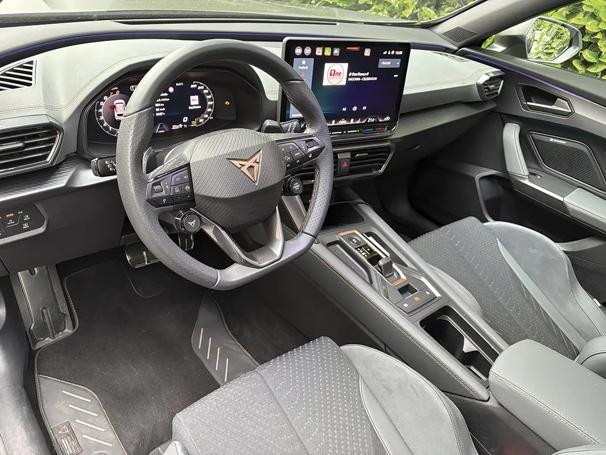 Cupra Formentor VZ5 Tsi 390, interni