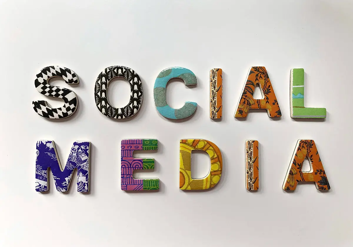 Social Media, © Merakist / Unsplash